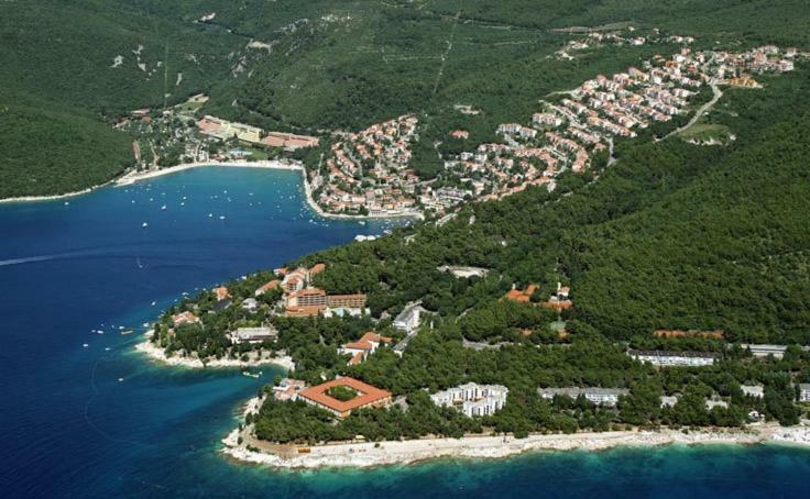 Studio Apartment Close To The Sea Rabac Bagian luar foto